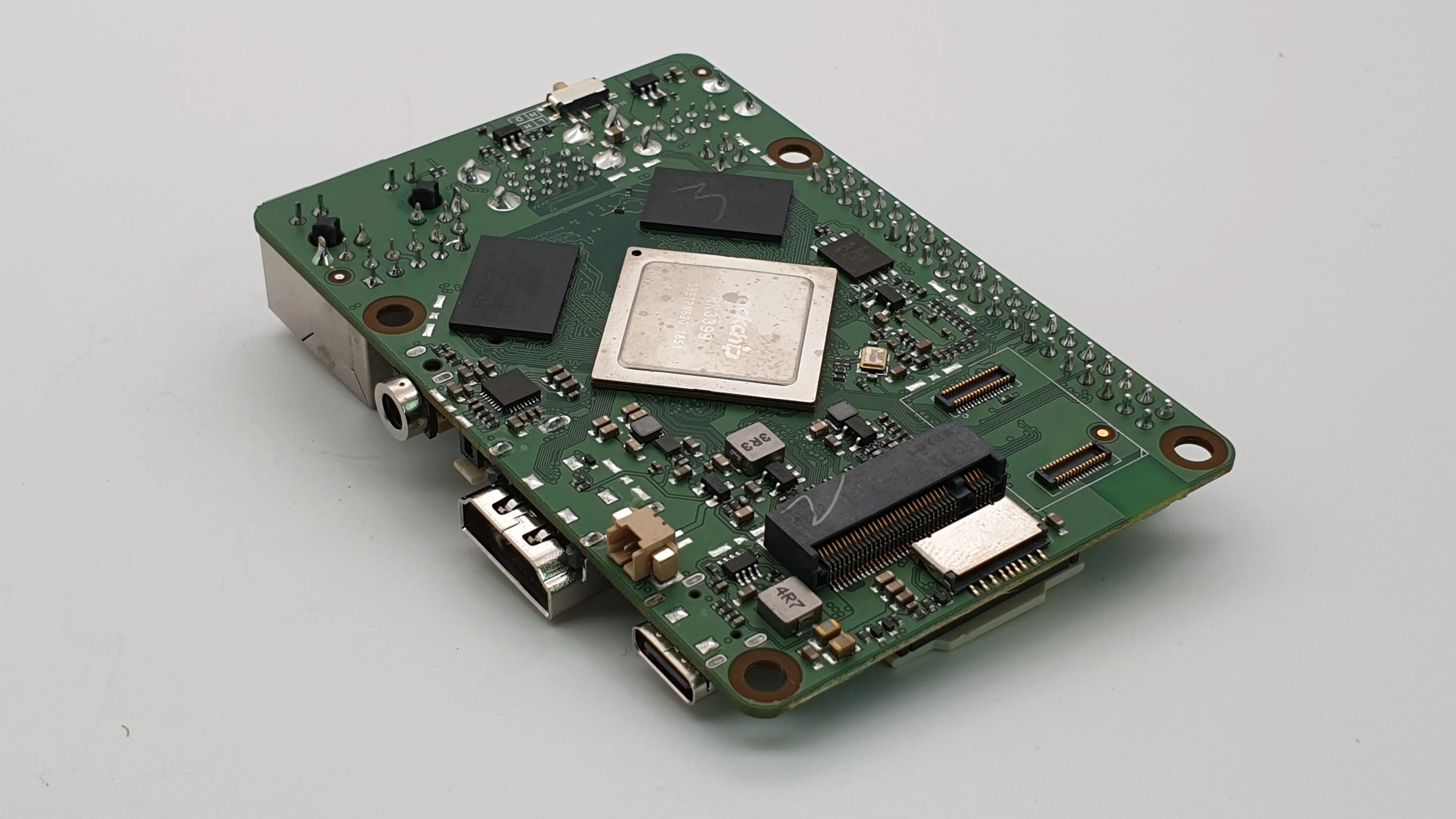 ROCK 4 Model B - Board only (2,4/5GHz WLAN  Bluetooth 5.0) - Image 3